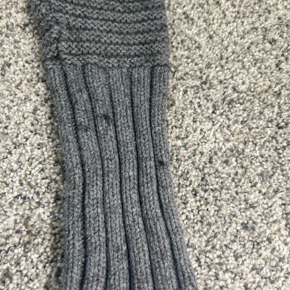 American Eagle Cardigan Collared With Snap Button Closure In Size M Gray Color - Picture 5 of 8